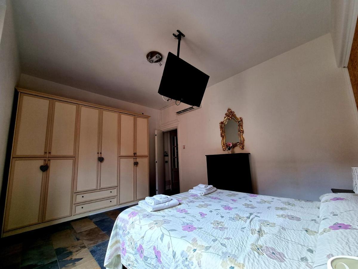 La Casa Nel Borgo Vila Roma Exterior foto