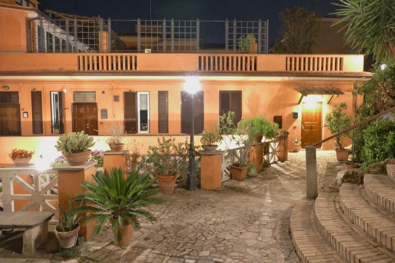 La Casa Nel Borgo Vila Roma Exterior foto